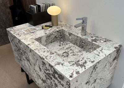 Shape Fabrication Roma Sink with Spa Space